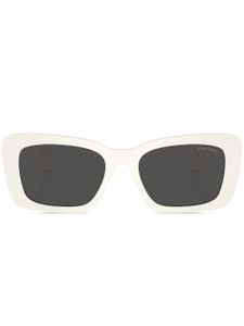 Miu Miu Eyewear lunettes de soleil carrées à plaque logo - Blanc