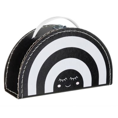 Kinderkoffer regenboog - zwart / wit - 24 cm - karton - opbergkoffer - kraamcadeau Kinderkoffer regenboog - zwart / wit - 24 cm - karton - opbergkoffer - kraamcadeau