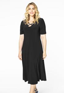 Yoek Midi jurk met bandjes | Zwart | Maat 50/52