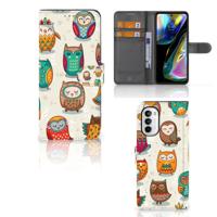 Motorola Moto G52 | Moto G82 | Telefoonhoesje | Met pasjeshouder | Vrolijke Uilen