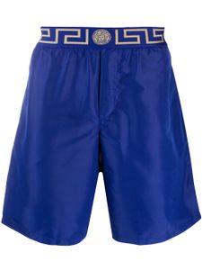 Versace short de bain à détail Greca - Bleu