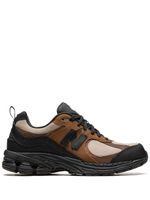 New Balance x The Basement baskets 2002R - Marron