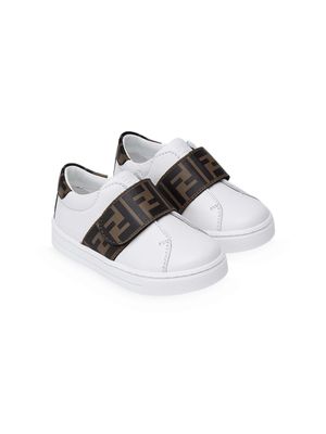 Fendi Kids baskets à détail FF - Blanc