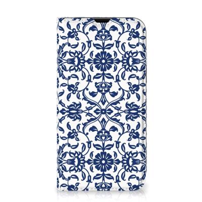 iPhone 13 Smart Cover Flower Blue iPhone 13 Smart Cover Flower Blue