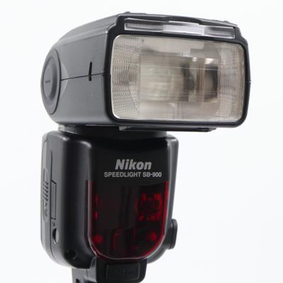 Nikon Speedlight SB-900 occasion