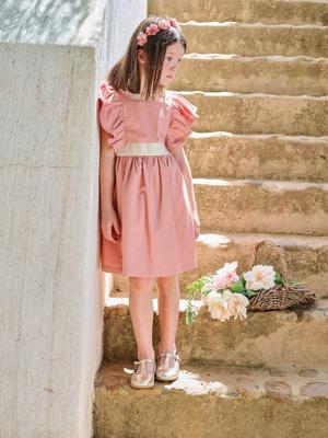 Nette jurk met gouden riem rouge