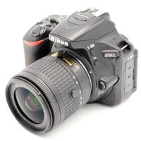 Nikon D5600 body + AF-P 18-55mm F/3.5-5.6G DX VR occasion - thumbnail