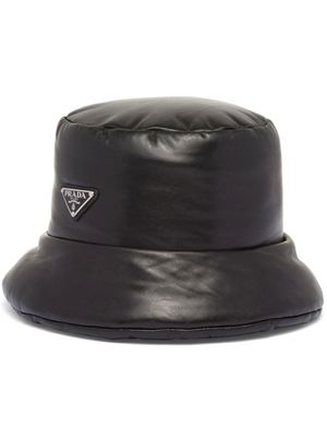 Prada bob en cuir Nappa à logo émaillé - Noir