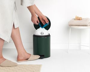 Brabantia newIcon pedaalemmer 5 liter met kunststof binnenemmer - Pine Green