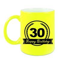 Happy Birthday 30 years met wimpel cadeau mok / beker neon geel 330 ml - verjaardagscadeau - feest mokken - thumbnail