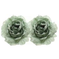 2x Kerstboomversiering/kerstornamenten groene rozen op clip 14 cm - Kunstbloemen - thumbnail