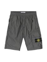 Stone Island Junior short à motif Compass - Gris