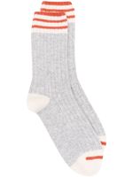 Brunello Cucinelli chaussettes en cachemire à bords rayés - Gris