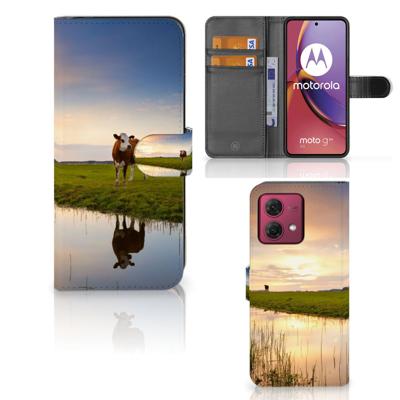 Motorola Moto G84 | Telefoonhoesje | Met pasjeshouder | Koe