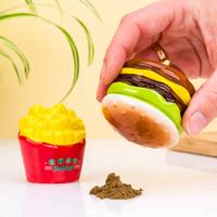 Hamburger en frietjes peper- en zoutstel