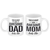 Awesome Dad mok en Mom mok - Vaderdag en moederdag cadeau - feest mokken - thumbnail