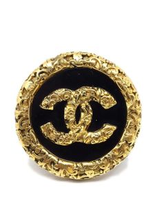 CHANEL Pre-Owned broche à médaillon (1993) - Or