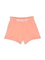 Moncler Enfant short à taille logo - Orange