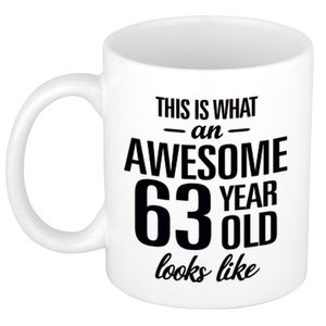 Awesome 63 year cadeau mok / beker 300 ml