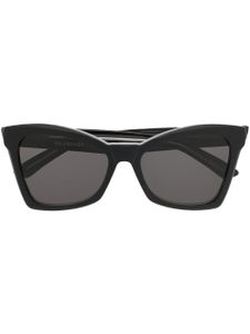 Balenciaga Eyewear lunettes de soleil teintées à monture papillon - Noir