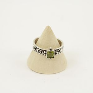 Zilveren Ring met Peridoot Maat 19,5  (Sterling Zilver 925)