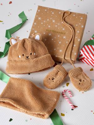 Kerstset muts teddybeer, snood en wanten baby pecannoot