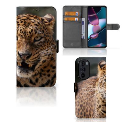 Motorola Edge 30 Pro | Telefoonhoesje | Met pasjeshouder | Luipaard