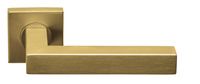Deurkruk BASICS BSQ1-G geveerd op vierkant rozet - PVD mat goud - thumbnail