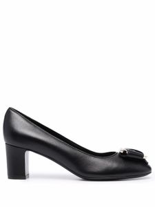 Ferragamo escarpins à détail de plaque - Noir
