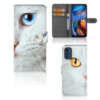 Motorola Moto E32 | Moto E32s | Telefoonhoesje | Met pasjeshouder | Witte Kat