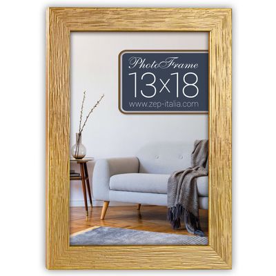 Houten fotolijst goud geschikt voor een foto van 13 x 18 cm