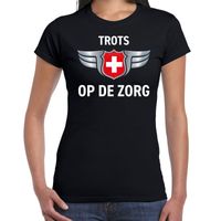 Trots op de zorg zilveren schild t-shirt zwart voor dames - thumbnail