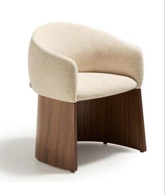Kave Home Bosca eetkamerstoel chenille Beige walnoot