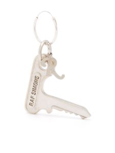 Raf Simons boucle d'oreille pendante à logo gravé - Argent