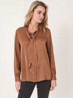Zijden blouse met strikhals