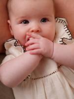 Babyjurk van katoengaas ecru - thumbnail
