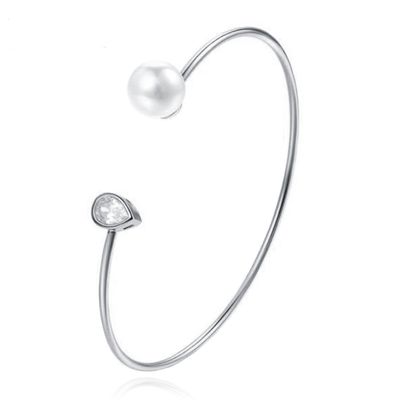 Zilverkleurige armband met Ovale Zirkonia Steen en Imitatie Parel