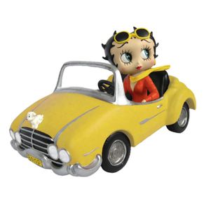 Betty Boop In Gele Sportauto Beeld