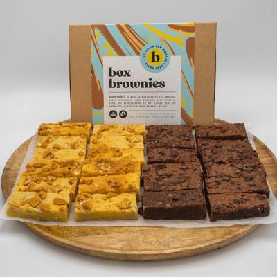 2 Smaken Brownie Box - 6 Brownies Per Post - Brievenbus Pakket - Box Brownies - Fair trade Belgische chocolade - 3 brownies per smaak - Cadeau
