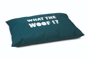 Beeztees What The Woof hondenkussen groen 100x70cm hond