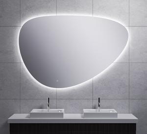 Badkamerspiegel Uovo | 150x100 cm | Driehoekig | Directe LED verlichting | Touch button | Met verwarming