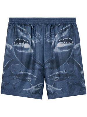 Burberry short en soie imprimé requin - Bleu