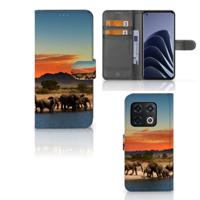 OnePlus 10 Pro | Telefoonhoesje | Met pasjeshouder | Olifanten