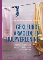 Gekleurde armoede en hulpverlening (Paperback)
