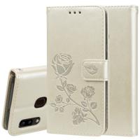 Voor Galaxy A20e ingedrukt afdrukken Rose patroon horizontale Flip PU lederen draagtas met houder & kaartsleuven & portemonnee (goud)