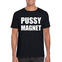 Pussy magnet tekst t-shirt zwart heren - thumbnail