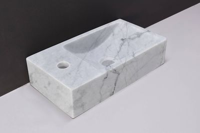 Forzalaqua Venetia Fontein 1 KRG L 40x22x10 cm Carrara Marmer Gepolijst Forzalaqua Venetia Fontein 1 KRG L 40x22x10 cm Carrara Marmer Gepolijst