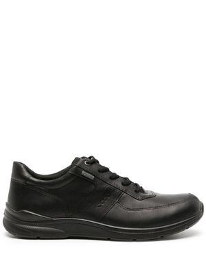 ECCO baskets en cuir Irving à logo embossé - Noir