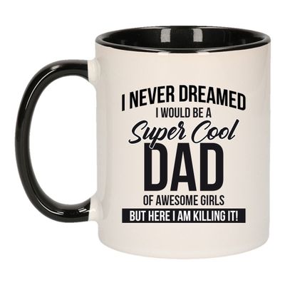 Cool dad of awesome girls mok / beker zwart wit 300 ml - Cadeau mokken - Papa/ Vaderdag Cool dad of awesome girls mok / beker zwart wit 300 ml - Cadeau mokken - Papa/ Vaderdag