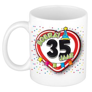 Verjaardag cadeau mok leeftijd 35 jaar - hartje verkeersbord - multi - keramiek - 300 ml